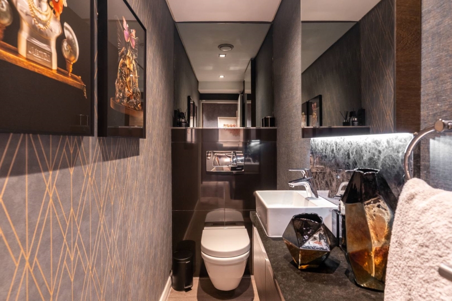 3 Bedroom Property for Sale in Green Point Western Cape